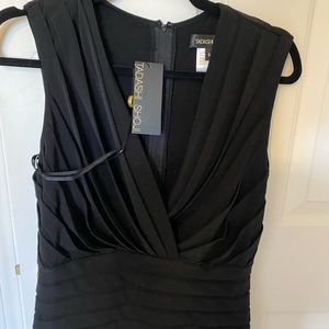 Tadashi Shoji black top. NWT.